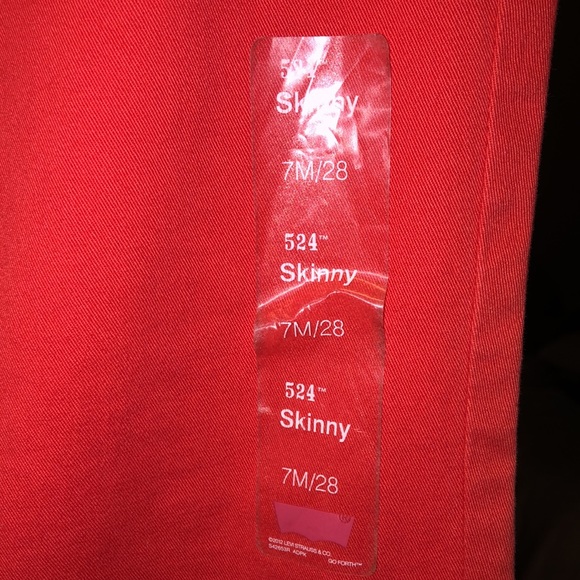 Red 524 Silver Tag Skinny Leg Ultra Low Rise Levi’s with Stretch - Picture 3 of 8